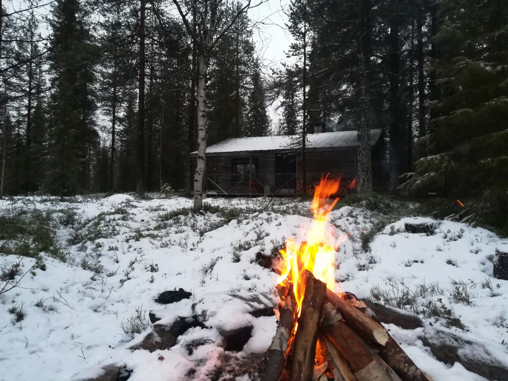 Alpland Lapland winter fireplace